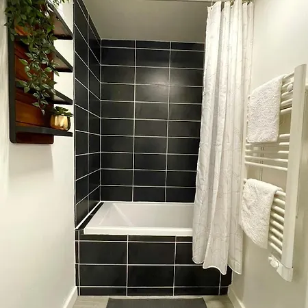* Chic Business Evasion * - Sonights Apartment *