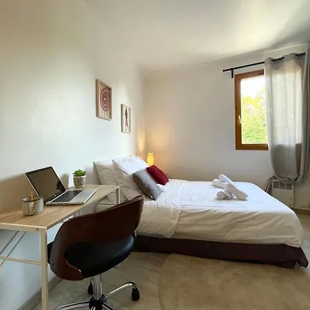 * Chic Business Evasion * - Sonights Apartment *